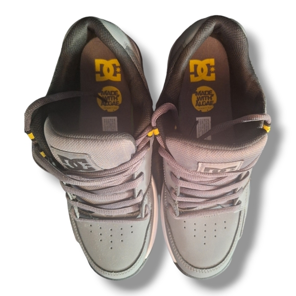 Men's DC Shoes - Picture 3 of 6